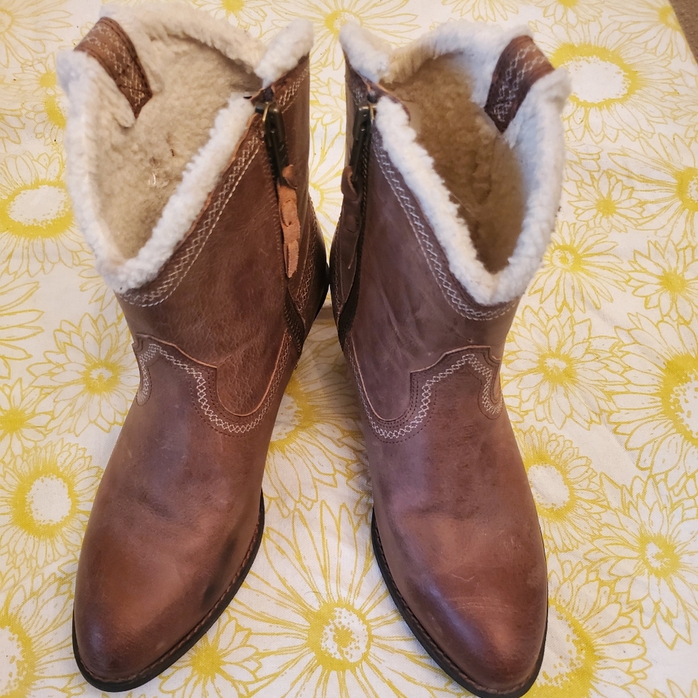 Ariat boots with fur
